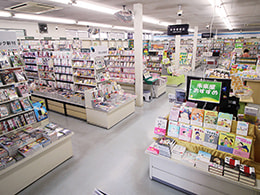 1F 未来屋書店