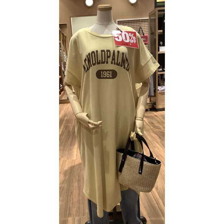 カレッジロゴワンピースが50 Off アーノルドパーマー キャンペーン イオンモール熱田 公式ホームページ