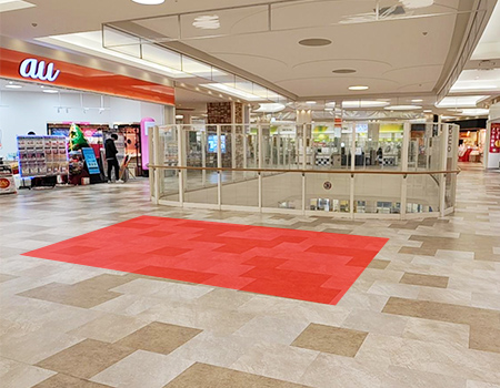 3F au ショップ前