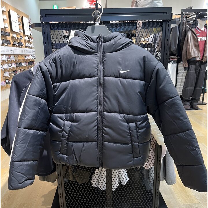 ジャケット・アウター airkk8 軽くてやわらか！NIKEの暖かく過ごすためにデザインされたジャケットで