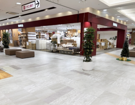 1F クロックハウス前交差点