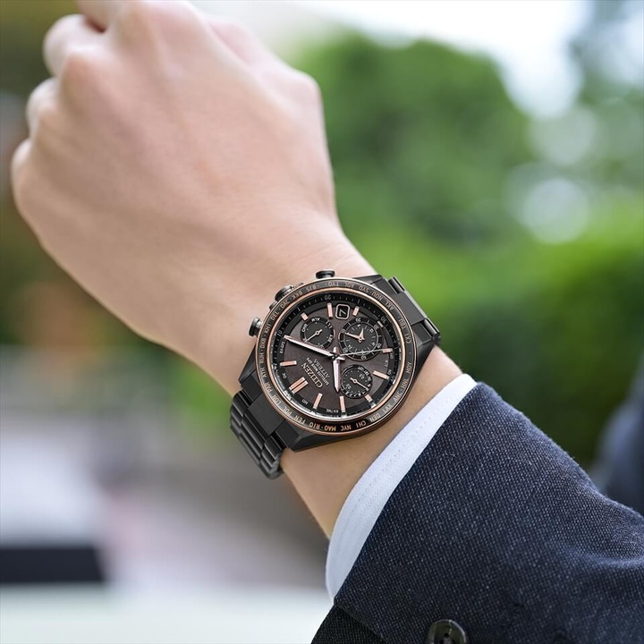 シチズン アテッサ】よりフラッグシップモデルのバリエーションモデル