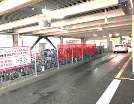 屋外広告 駐車場入り口