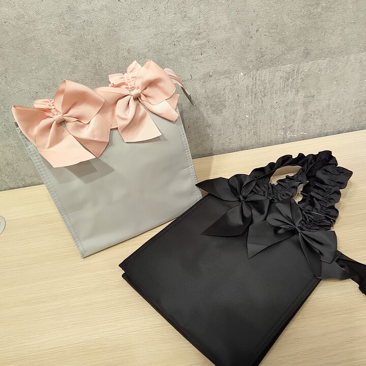 お取り引き❣️保冷機能付き❣️フリルおリボンバック❣️ ☆NEW ARRIVAL☆ - スリーピー - イオンモール伊丹昆陽 公式ホームページ