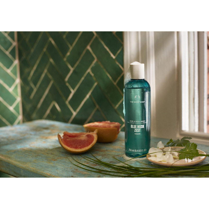 ブルームスクゼスト ヘア＆ボディウォッシュ｜ THE BODY SHOP