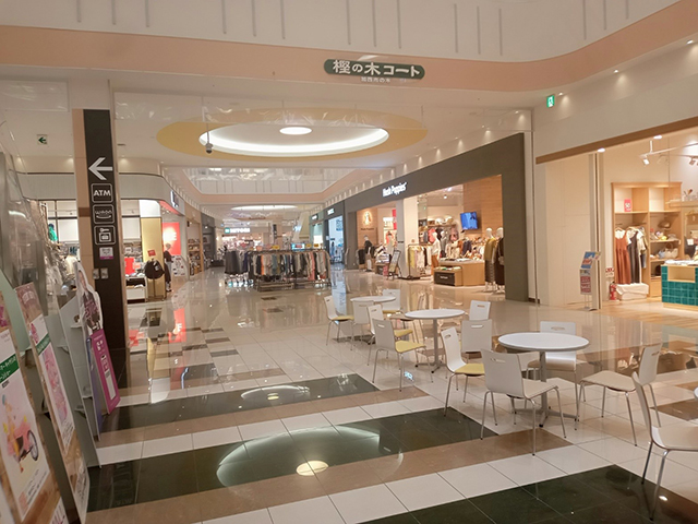 1F 樫の木コート