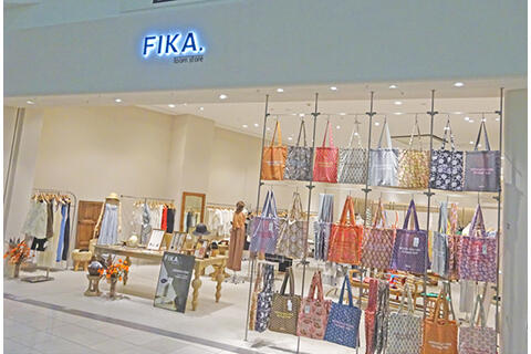 FIKA.