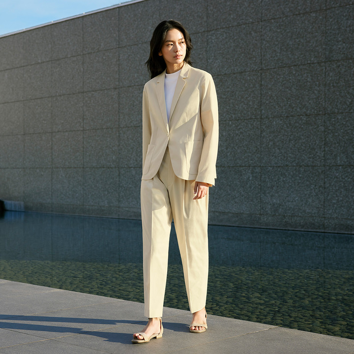 日常を心地よく過ごすためのミニマルなワードローブ Uniqlo Theory 22年春夏コレクション ユニクロ キャンペーン イオンモール高松 公式ホームページ