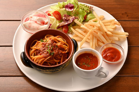 イタリアン キッチン バンサン