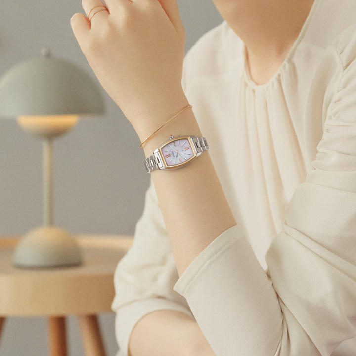 SEIKO LUKIA(セイコー ルキア)より、 トレンドの大人ピンクモデル - ザ