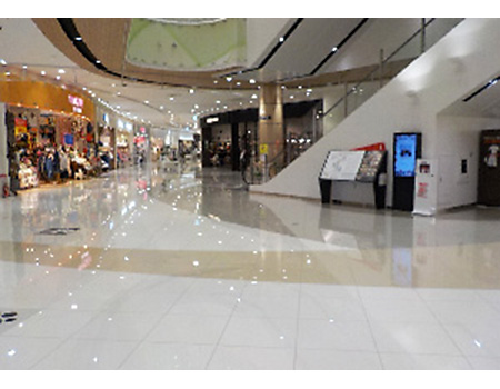 1F グリーンコート