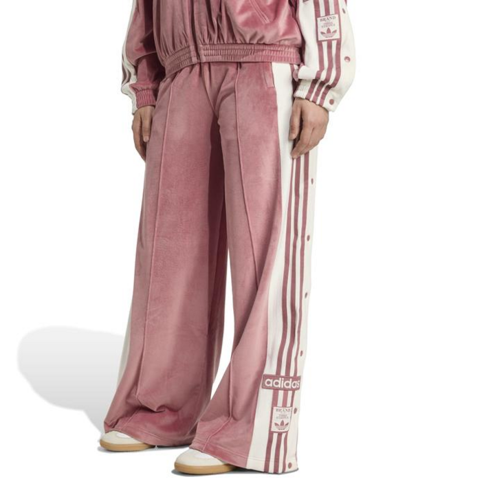 大人気】ADIDAS ベロアセットアップ【再入荷】 - ABC-MART SPORTS