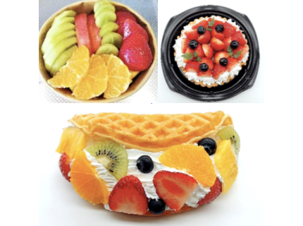 季節の果実を使ったカットフルーツとスイーツコーナー