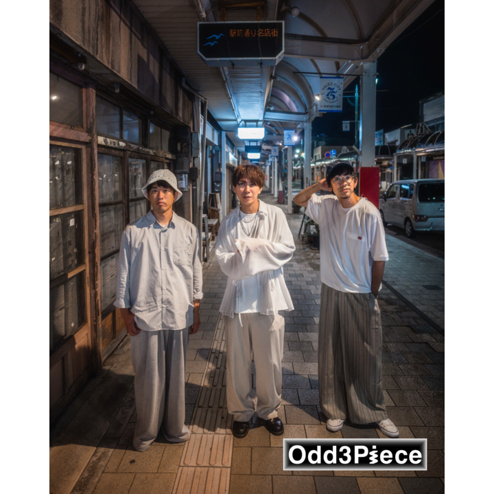 ほぼ使ってない状況です。イオンブランドです。 3ピースバンド・【Odd3Piece】「希望の歌」 リリース記念 インスト